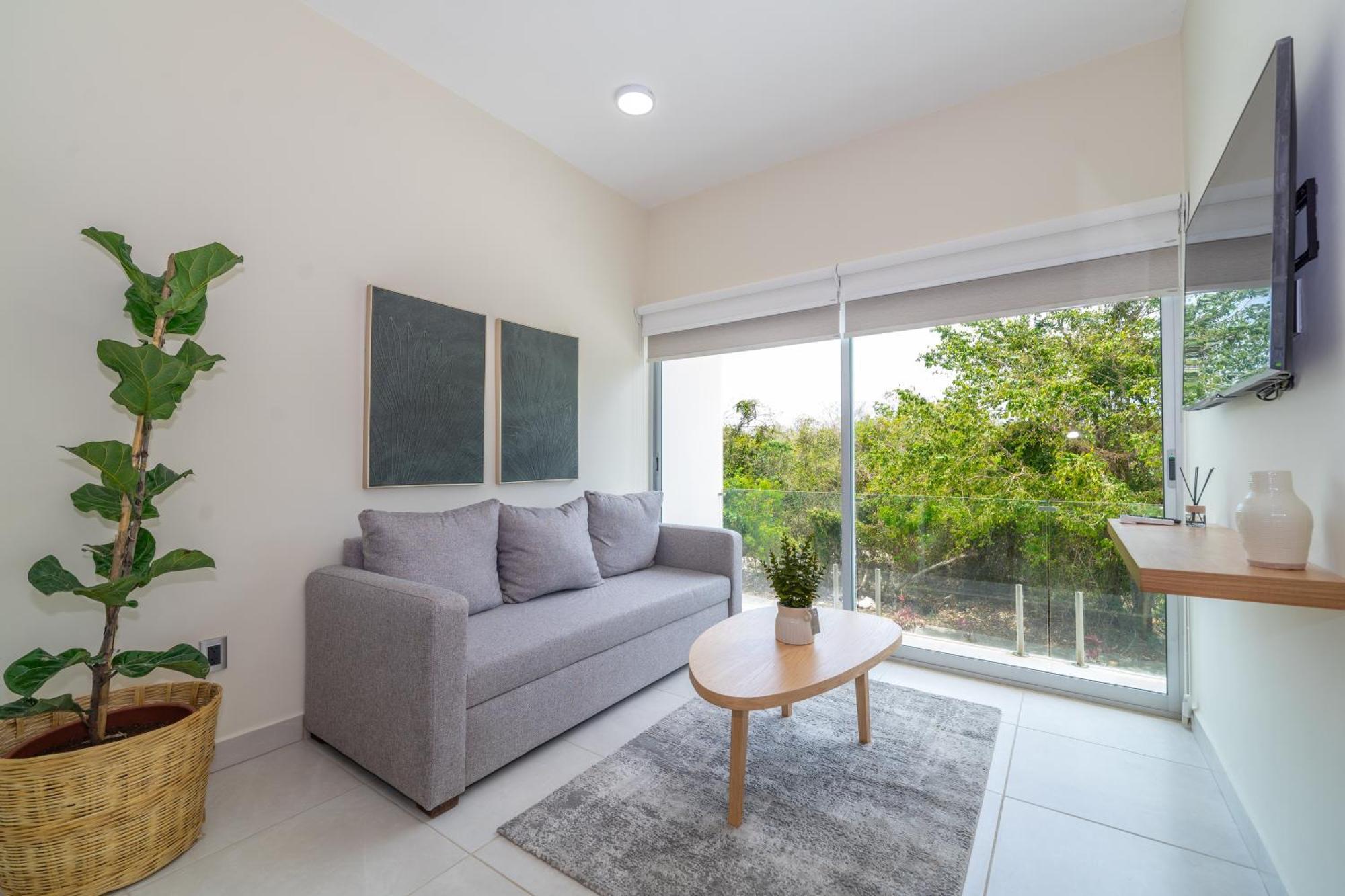 2 Bd With Balcony Gym Rooftop Pool Hot Tub Сasa de vacaciones Playa del Carmen